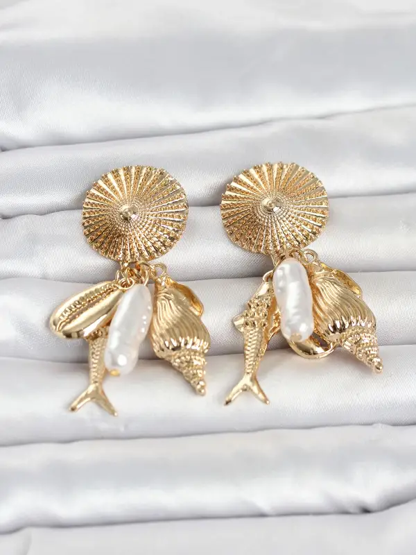 Gold Renk Deniz Temalı Vintage Kadın Küpe
