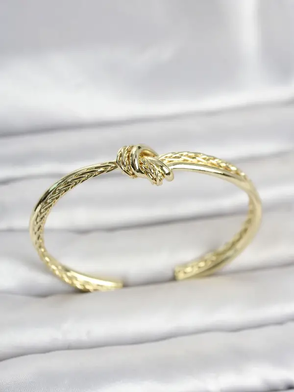 Gold Renk Düğüm Model Pirinç Kadın Bileklik