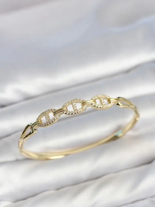 Gold Renk Gemi Zinciri Model Zirkon Taşlı Kadın Kelepçe Bileklik
