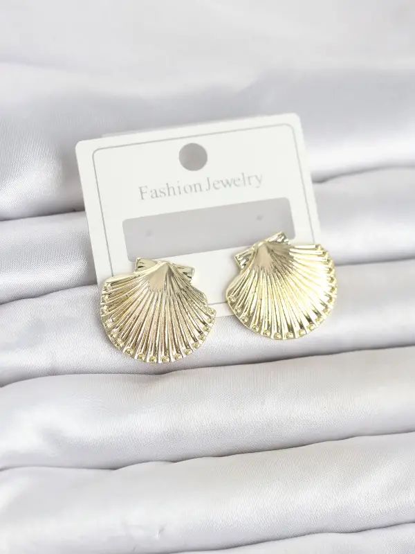 Gold Renk Pirinç Deniz Kabuğu Model Kadın Küpe