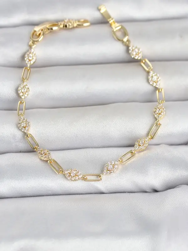 Gold Renk Zirkon Taşlı Ataç Zincir Model Kadın Bileklik