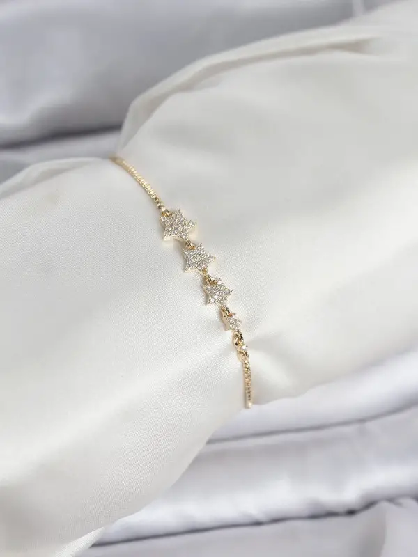 Gold Renk Zirkon Taşlı Yıldız Model Asansörlü Kadın Bileklik