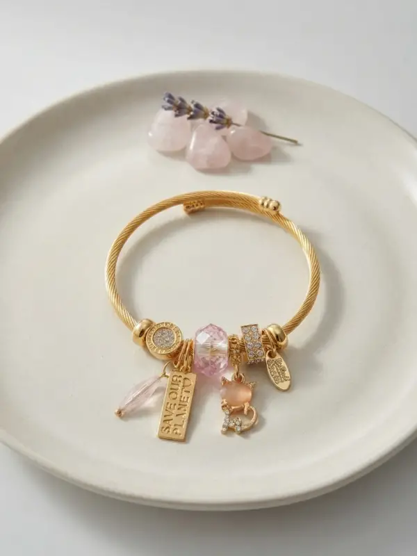 Kedili Model Pembe Charmlı Bileklik