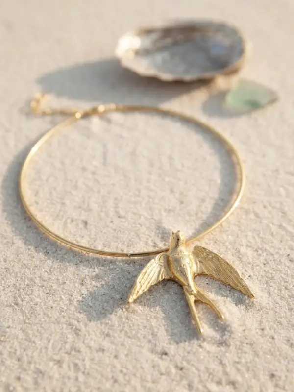 Kırlangıç Model Gold Renk Choker Kadın Kolye