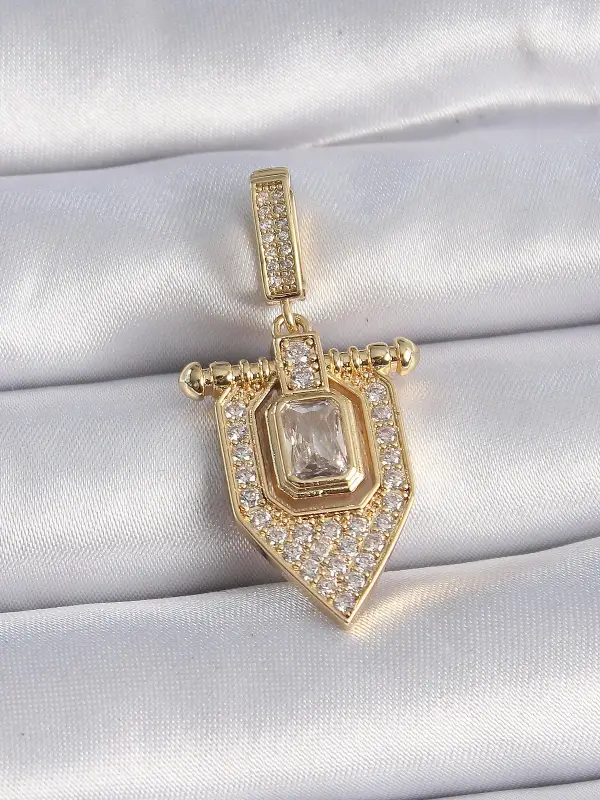 Pirinç Gold Renk Baget Zirkon Taşlı Ajda Charm