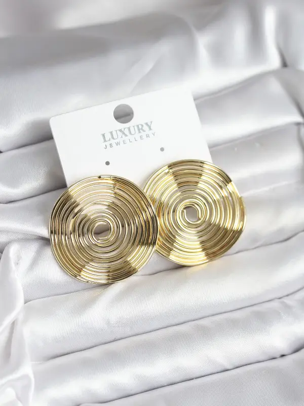 Pirinç Gold Renk Circle Model Kadın Küpe