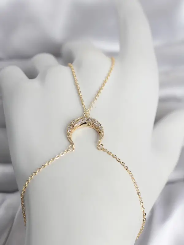 Pirinç Gold Renk Hilal Model Zirkon Taşlı Kadın Şahmeran