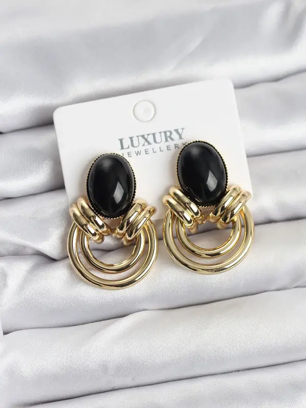 Pirinç Gold Renk Siyah Taşlı Vintage Kadın Küpe