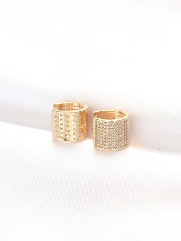 Pirinç Gold Renk Taşlı Minimal Küpe