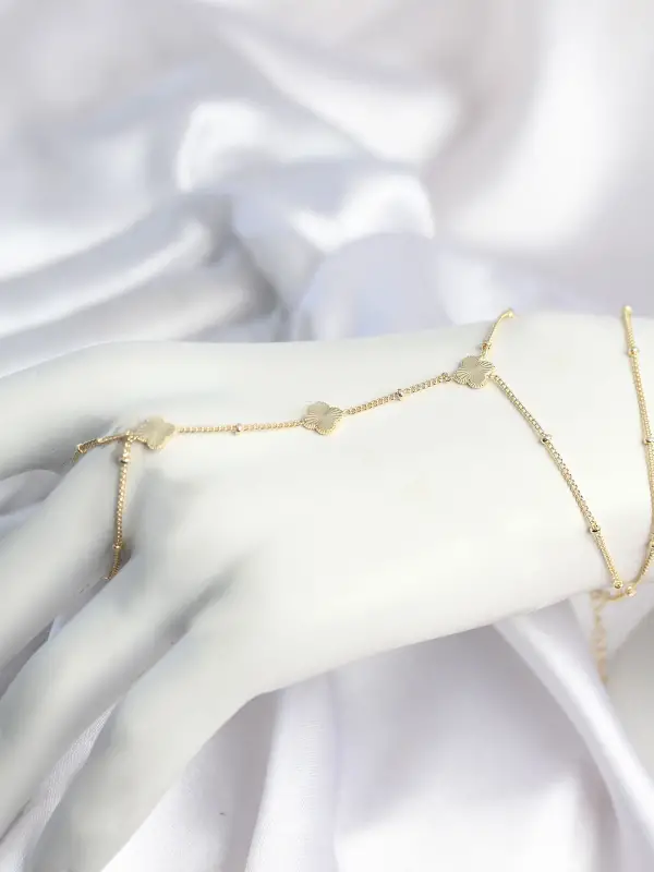 Pirinç Gold Renk Yonca Model Kadın Şahmeran