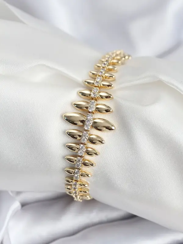 Pirinç VIP Seri Gold Renk Sıralı Damla Model Kadın Bileklik