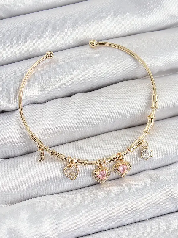 Pirinç Zirkon Taşlı Pembe Kalp Model Gold Renk Charm Bileklik