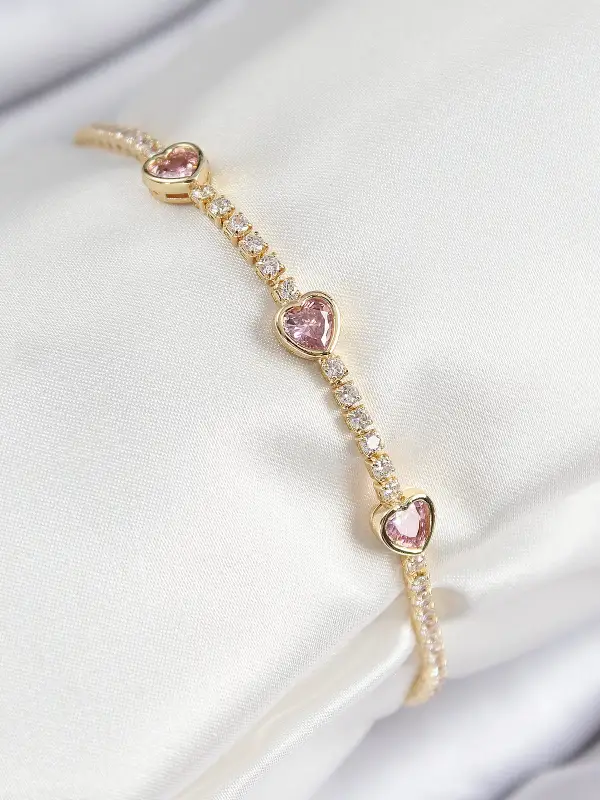 Pirinç Zirkon Taşlı Pembe Kalp Model Gold Renk Kadın Bileklik