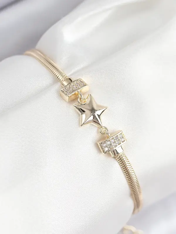 Pirinç Zirkon Taşlı Yıldız Model Gold Renk Kadın Bileklik