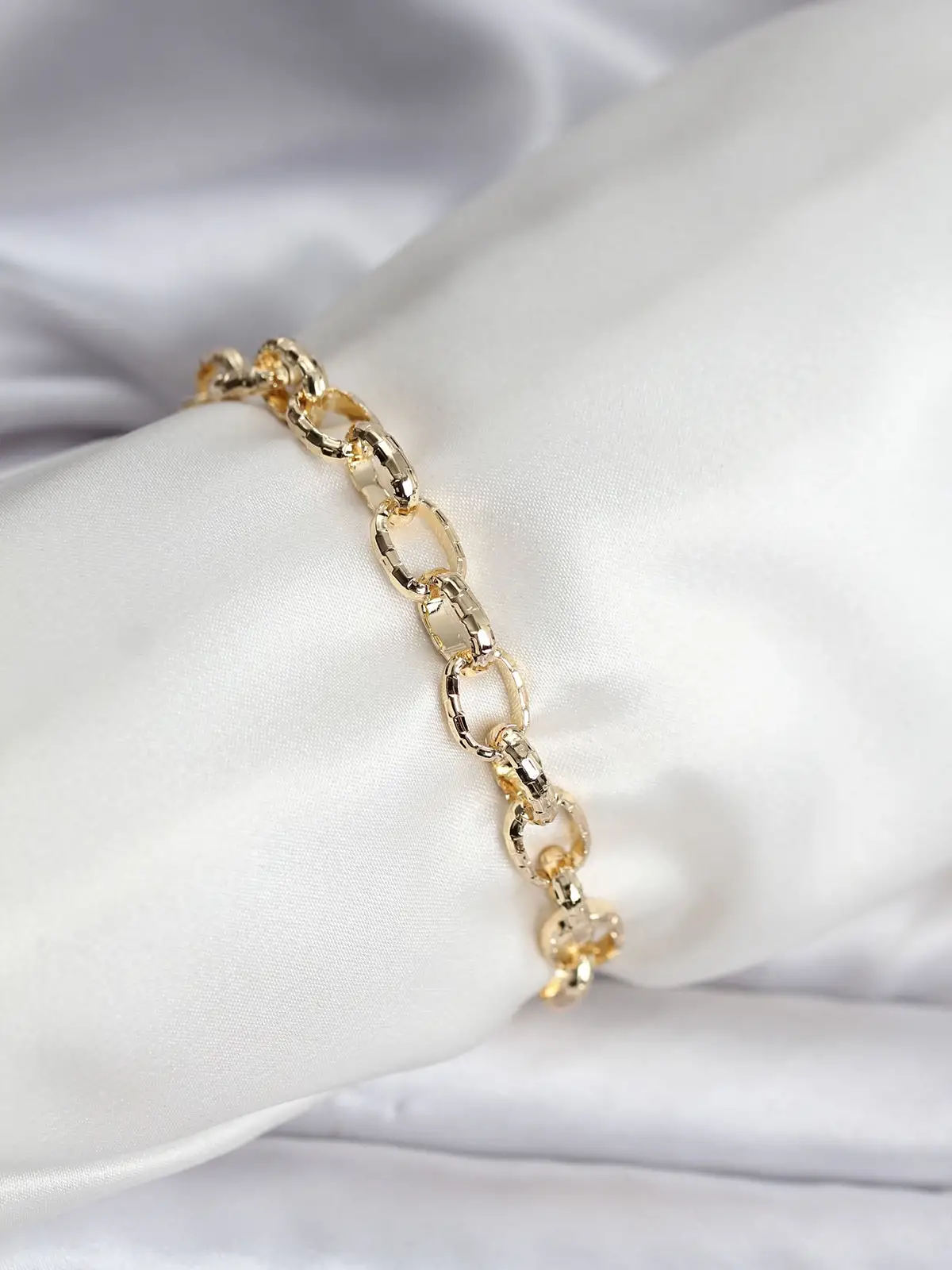 14K Gold Renk Kaplama Lazerli Zincir Model CM Kadın Bileklik
