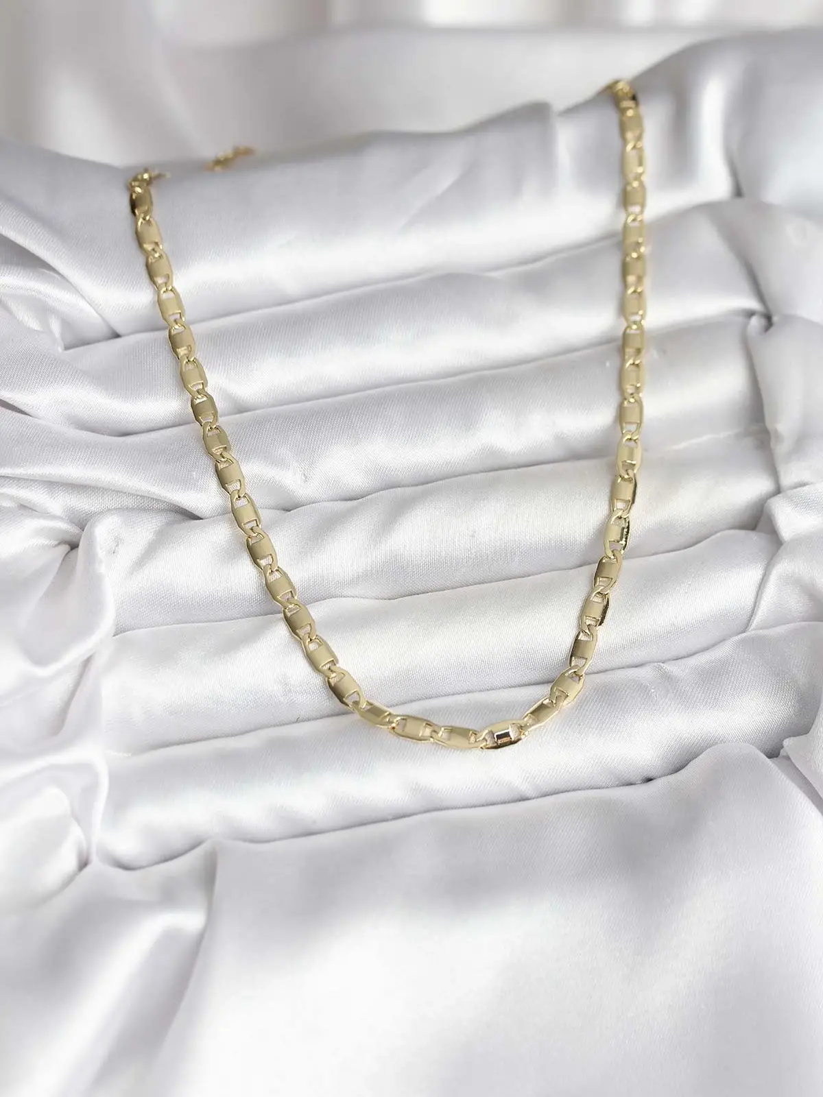 14K Gold Renk Kaplama Plaka Ezme Model Zincirli CM Kadın Kolye