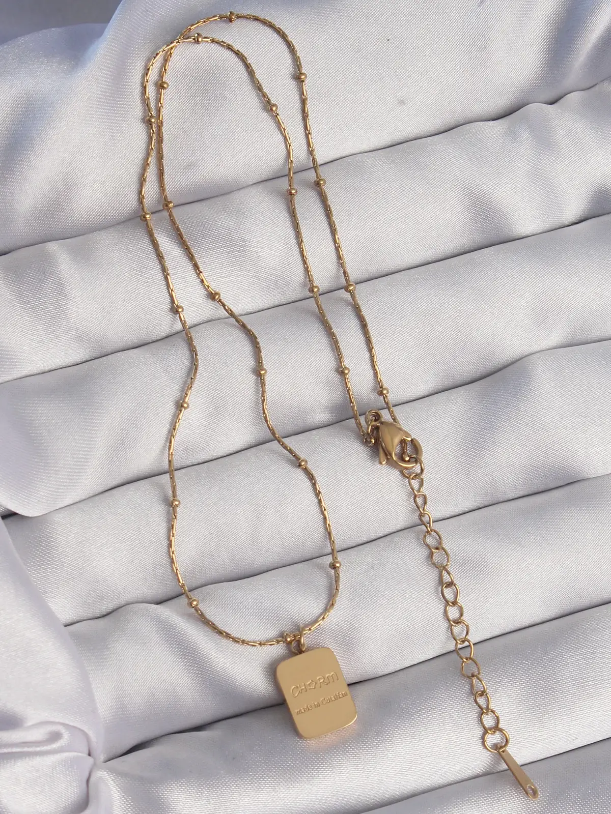 316L Çelik Gold Renk Kare Charm Model Kolye