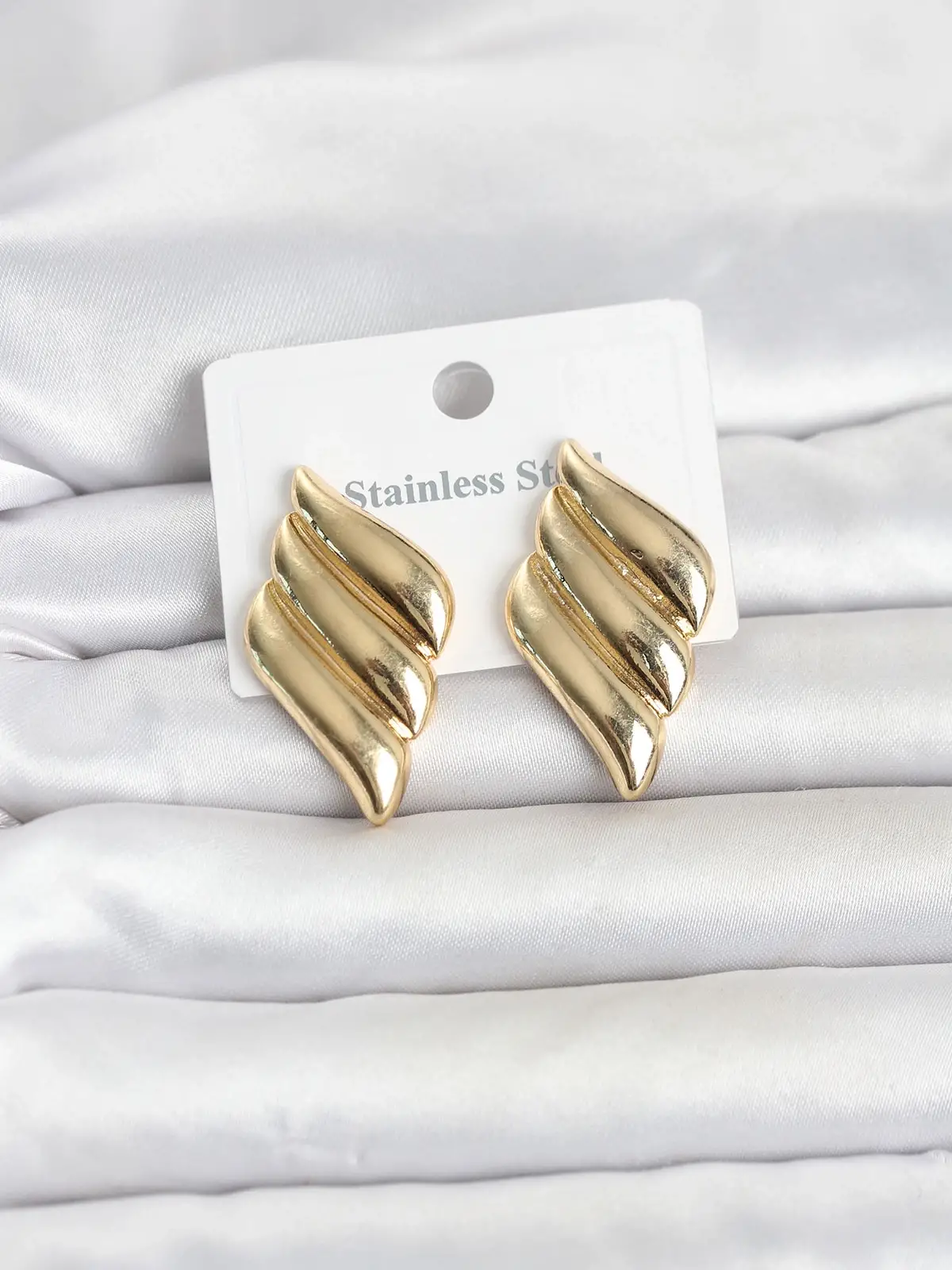 316L Çelik Gold Renk Motif Model Kadın Küpe