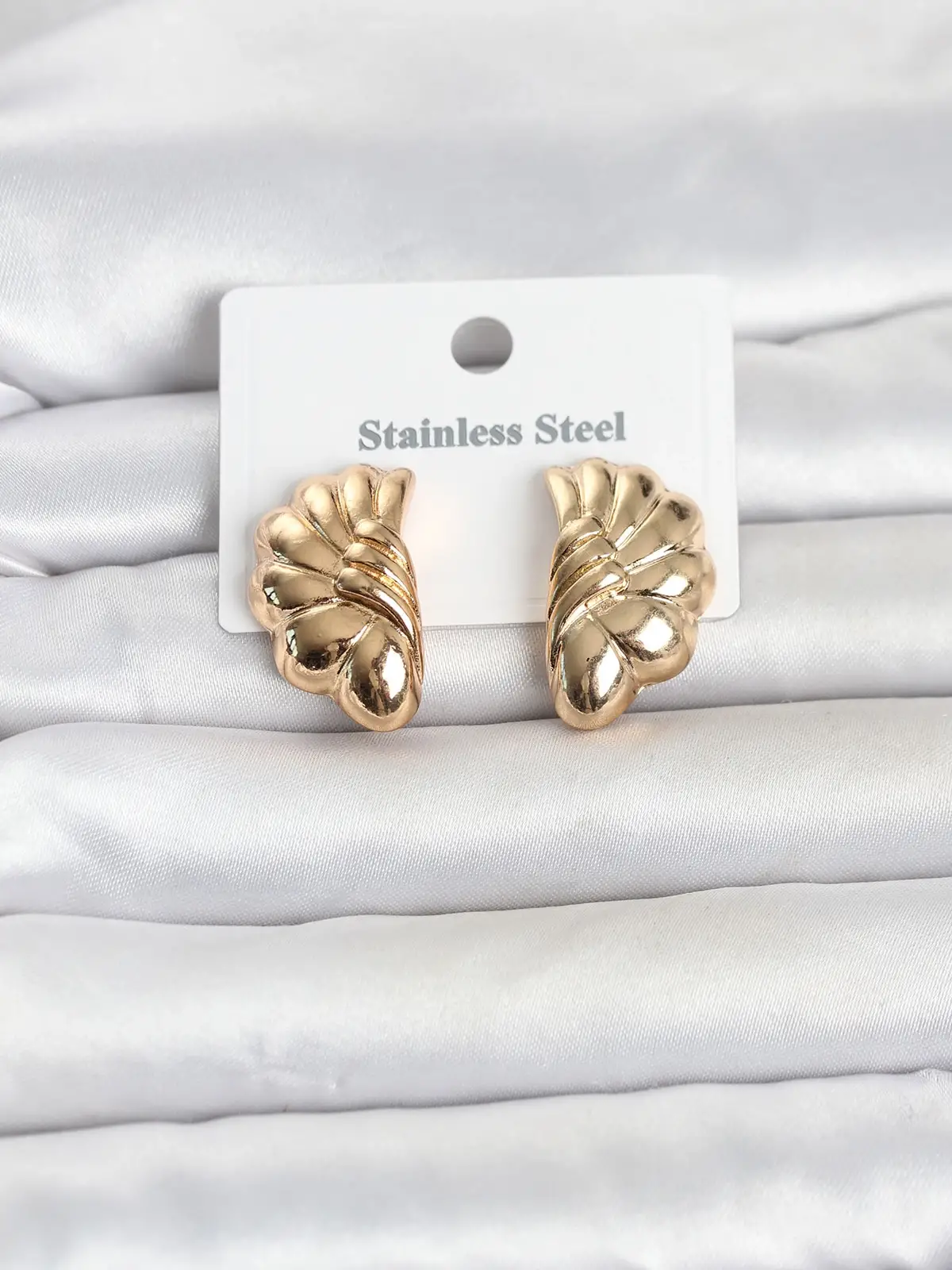 316L Çelik Gold Renk Vintage Model Kadın Küpe
