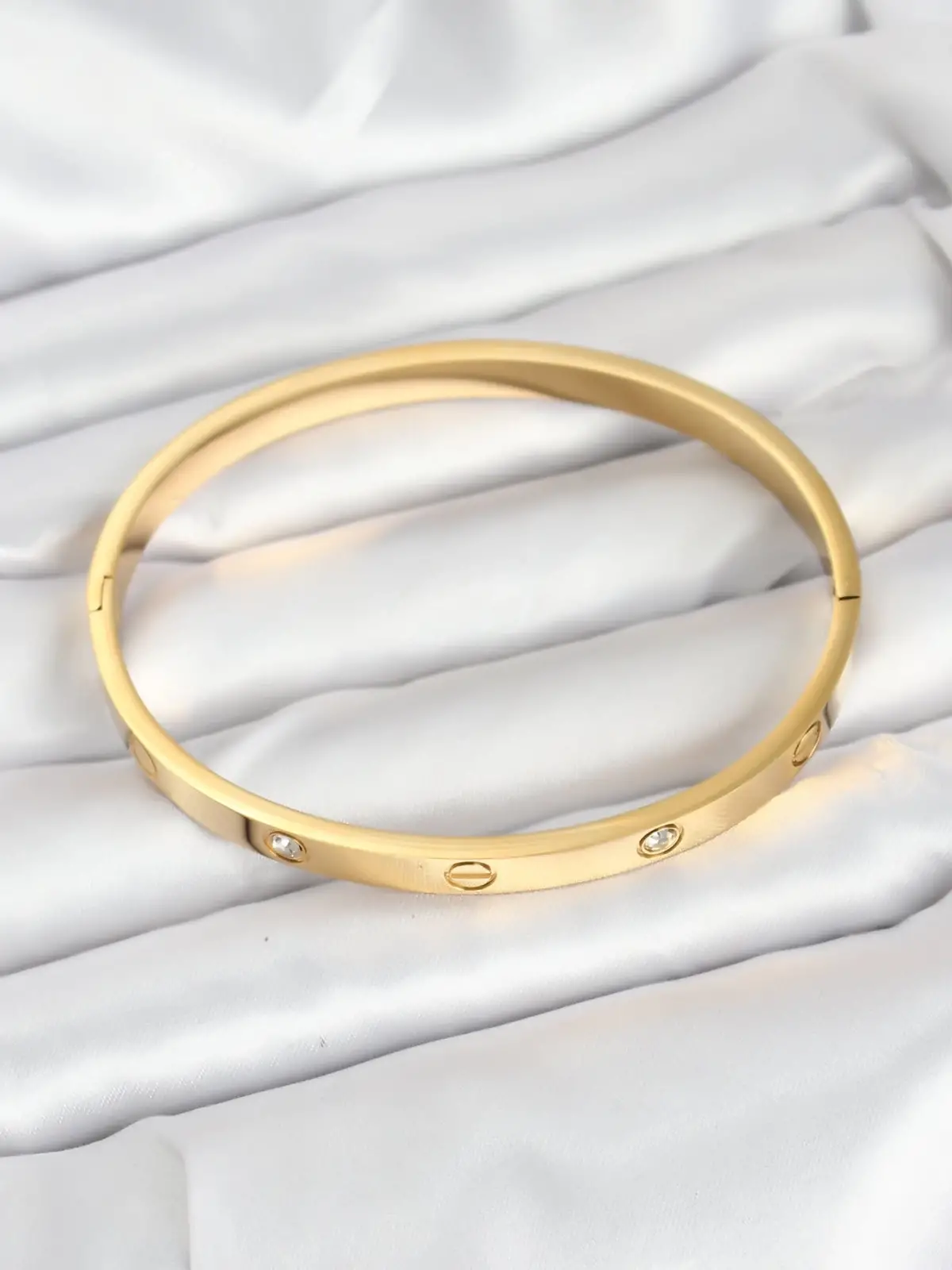 316L Çelik Gold Renk Zirkon Taşlı 65 mm Kadın Kelepçe Bileklik