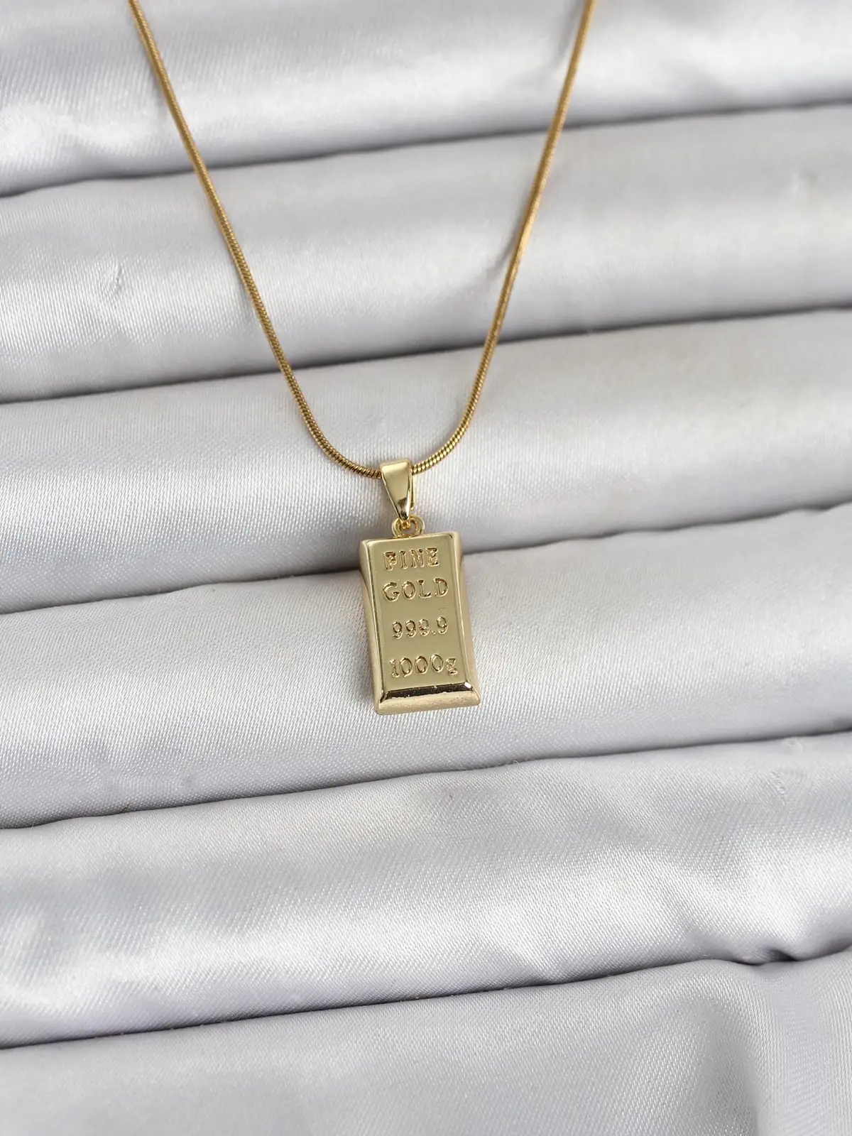 316L Çelik Zincir Gold Renk Külçe Altın Model Kadın Kolye
