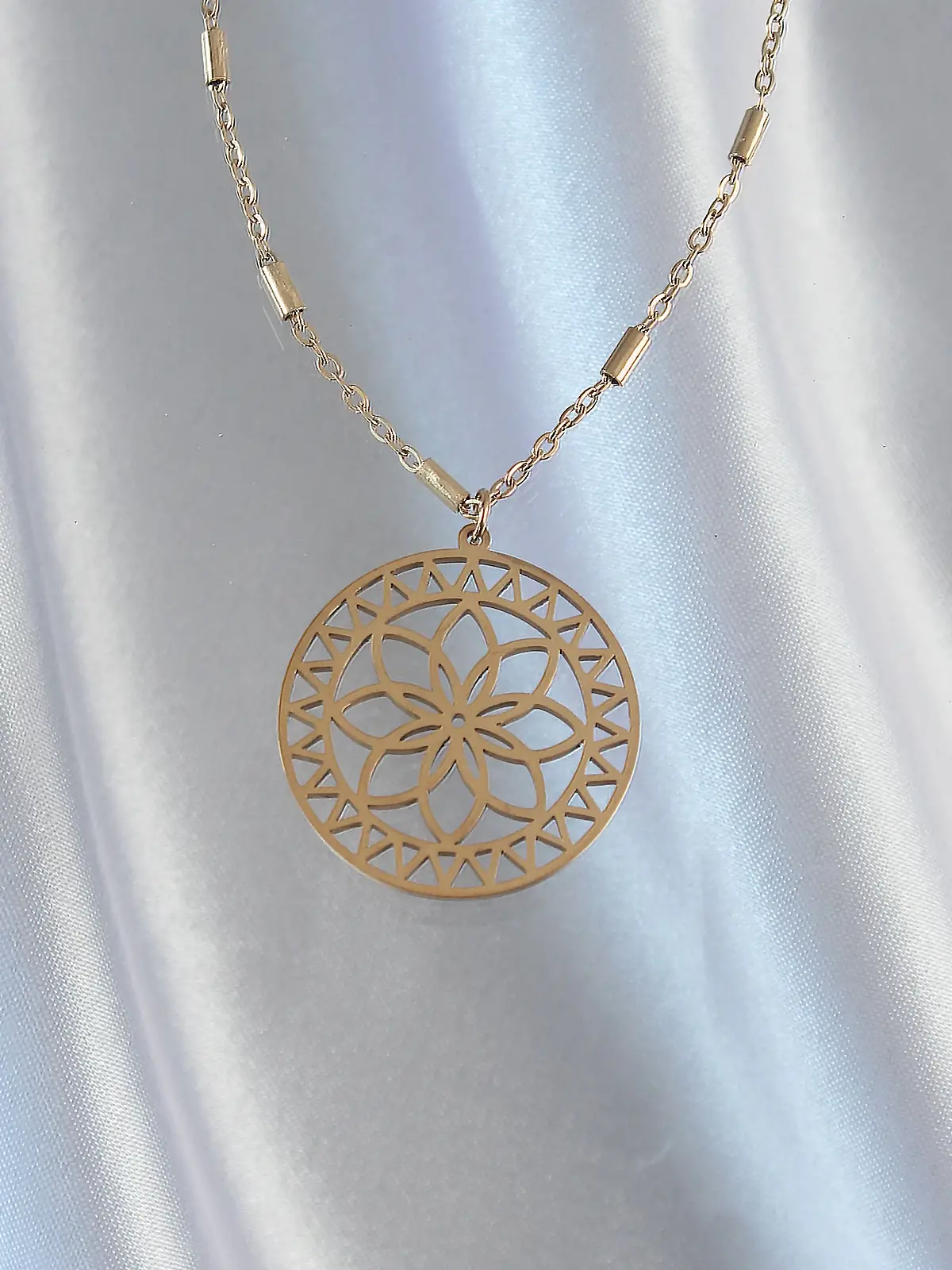 316L Çelik Zincir Gold Renk Lotus Model Kolye