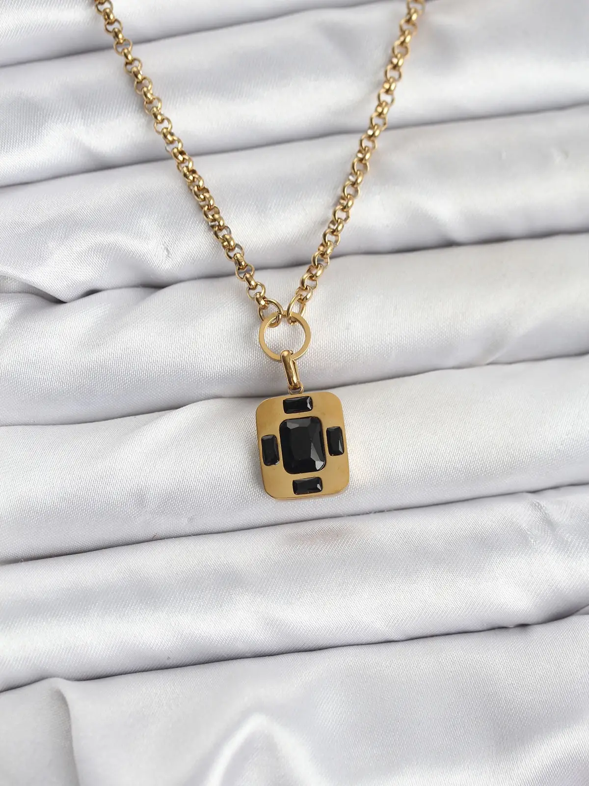 316L Çelik Zincir Gold Renk Vintage Model Kadın Kolye