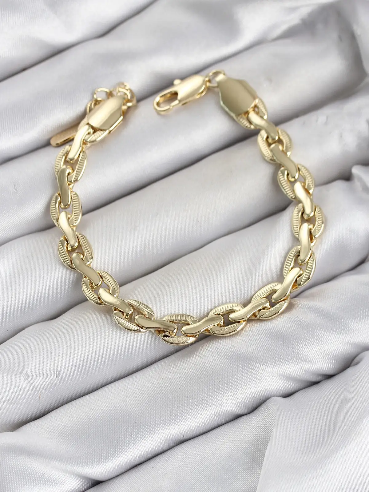 CM Kalın Zincir Model Gold Renk Pirinç Kadın Bileklik