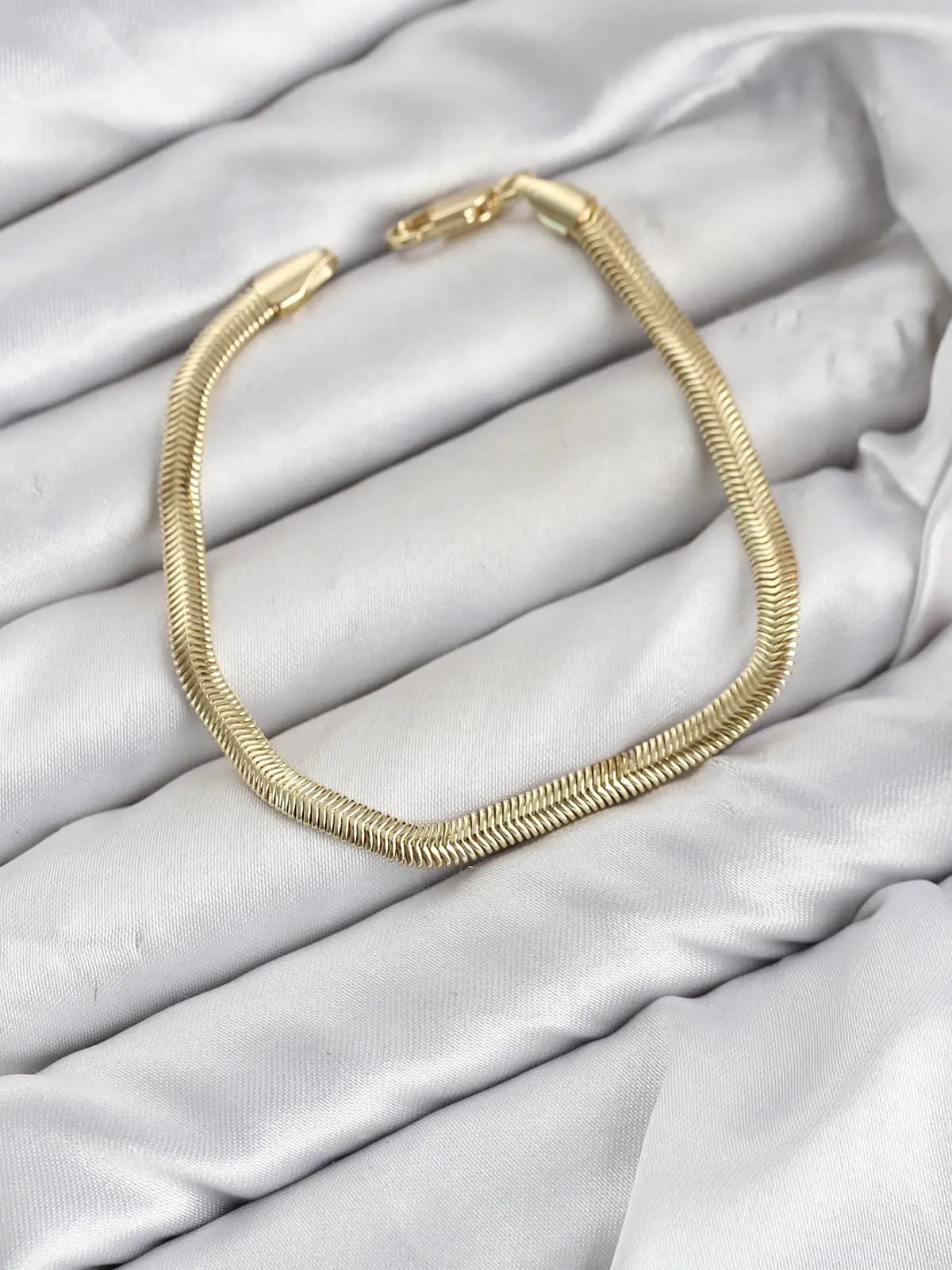 CM Yassı Yılan Zincir Model Gold Renk Pirinç Kadın Bileklik