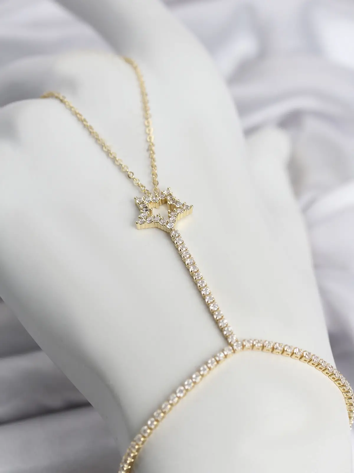 Gold Renk Pirinç Zirkon Taşlı Yıldız Model Şahmeran