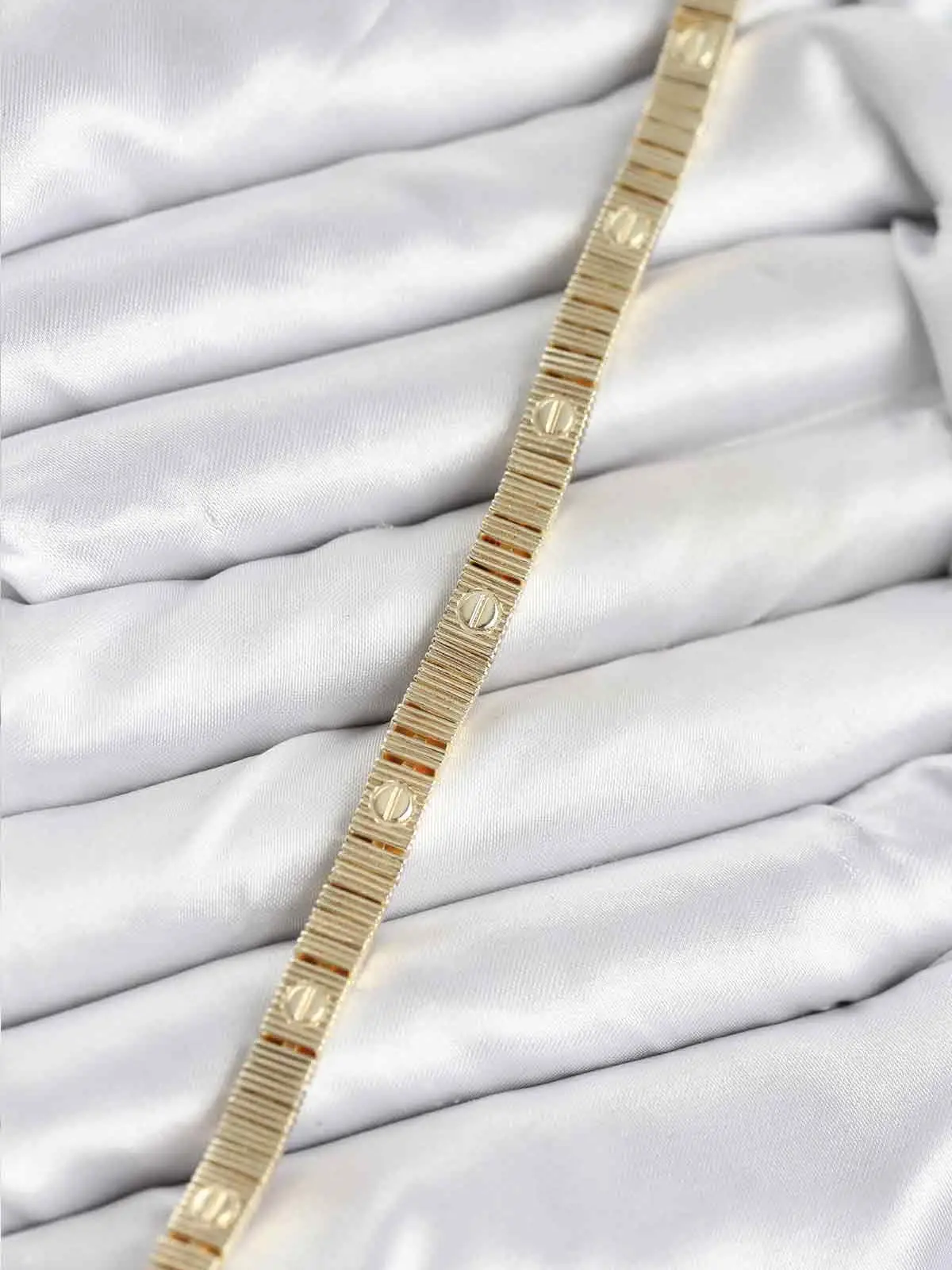 Gold Renk Vip Seri Bileklik