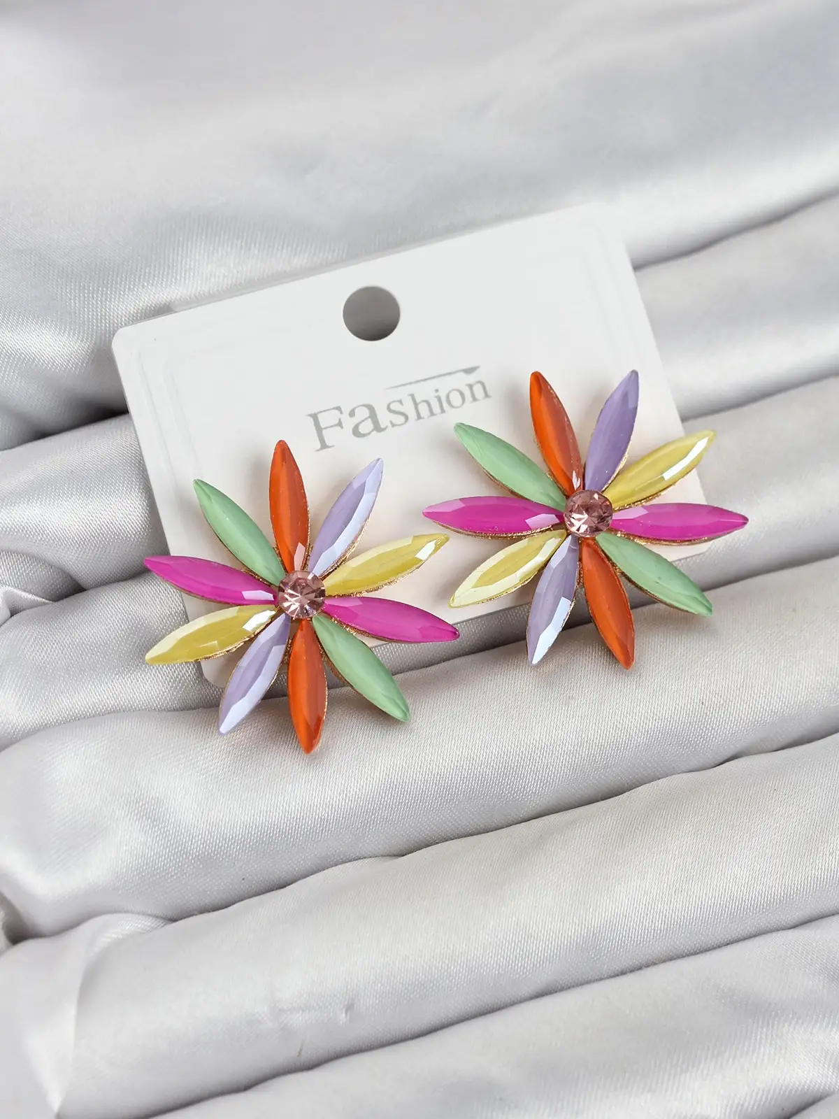 Karışık Renk Kristal Taşlı Lotus Model Kadın Küpe