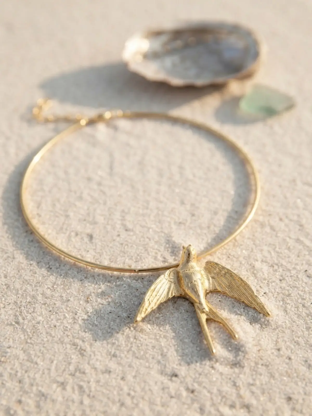 Kırlangıç Model Gold Renk Choker Kadın Kolye