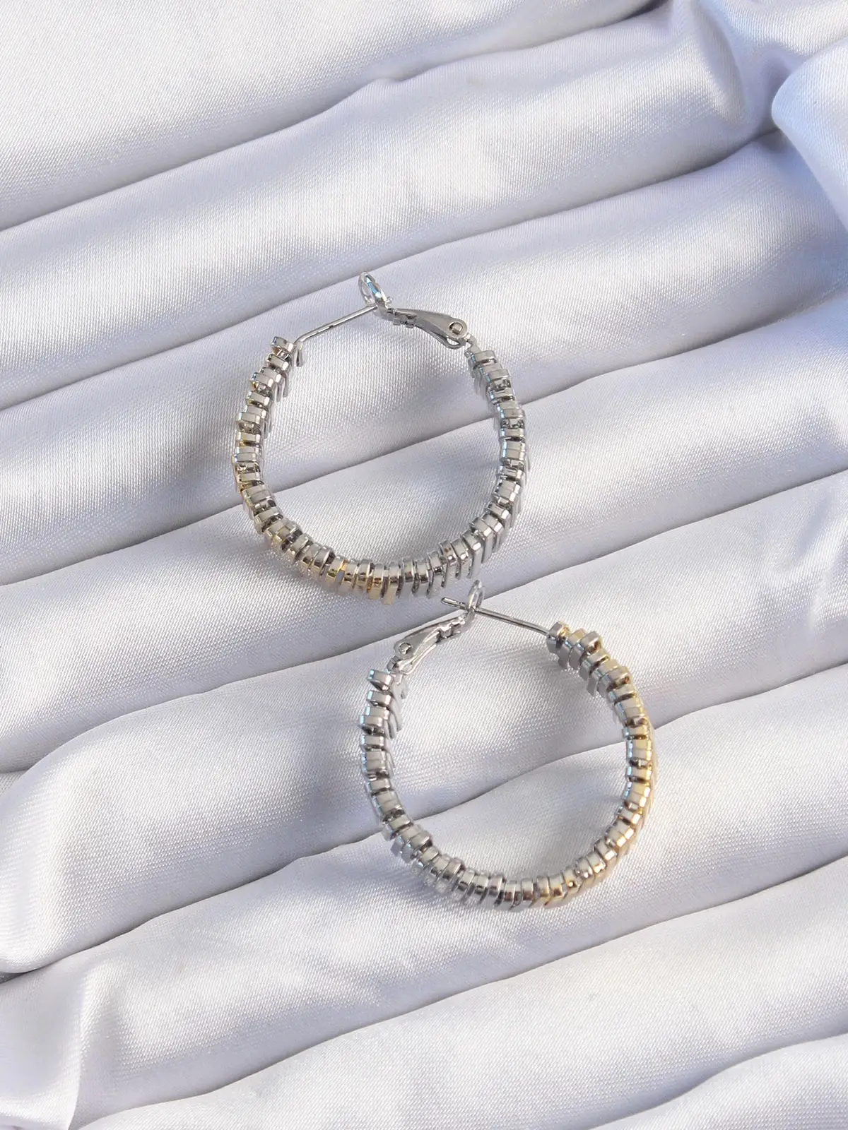 Pirinç Gold Gümüş Renkli Tırtıklı Halka Küpe