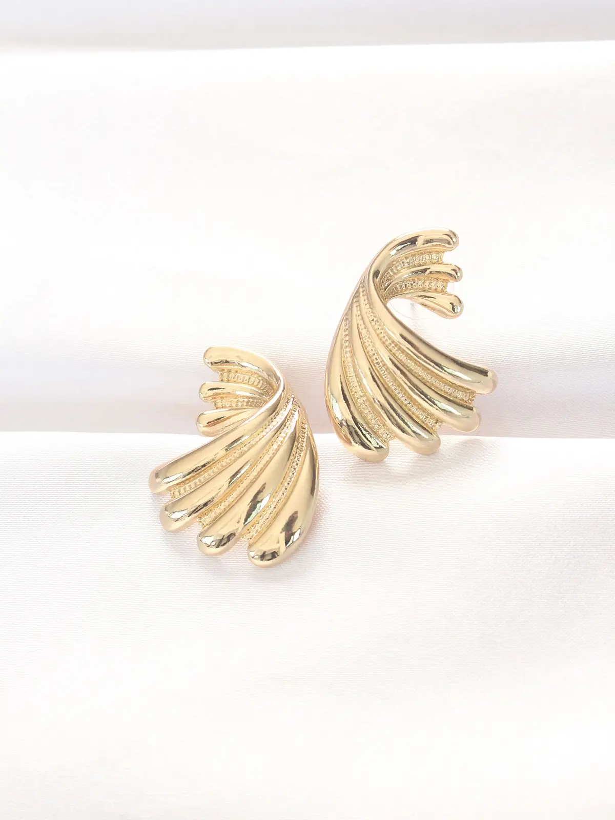 Pirinç Gold Renk Küpe