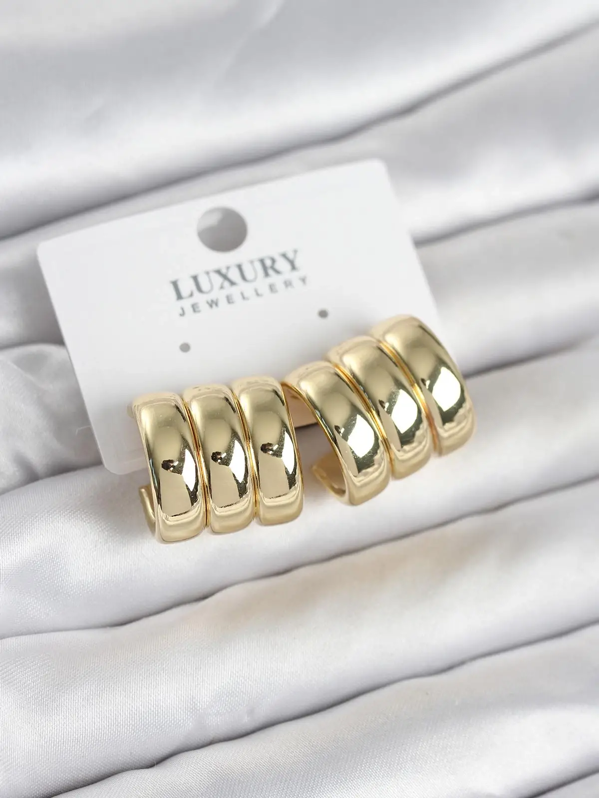 Pirinç Gold Renk Üçlü Görünüm Kadın Küpe