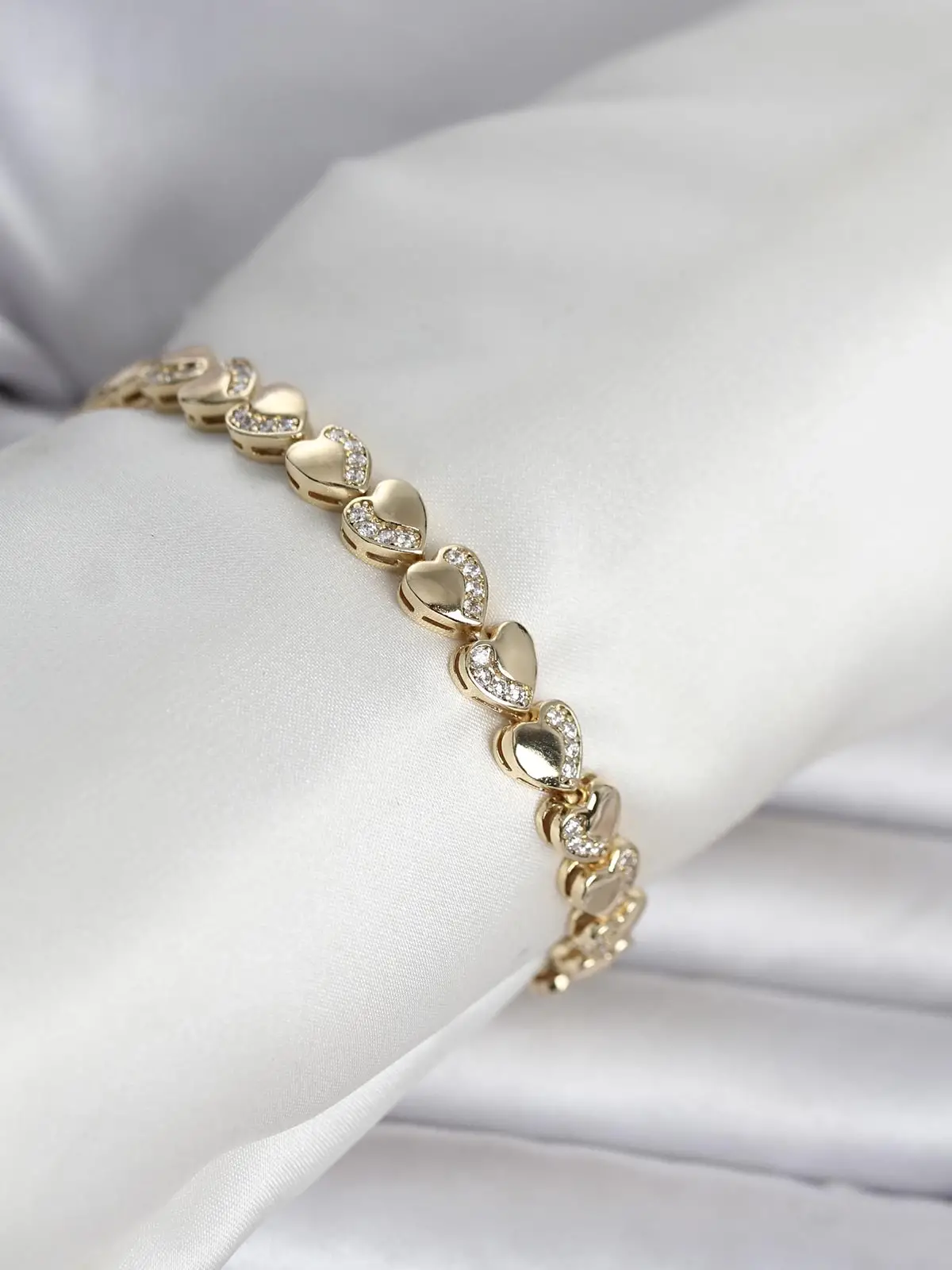 Xuping Kalp Model Gold Renk Kadın Bileklik