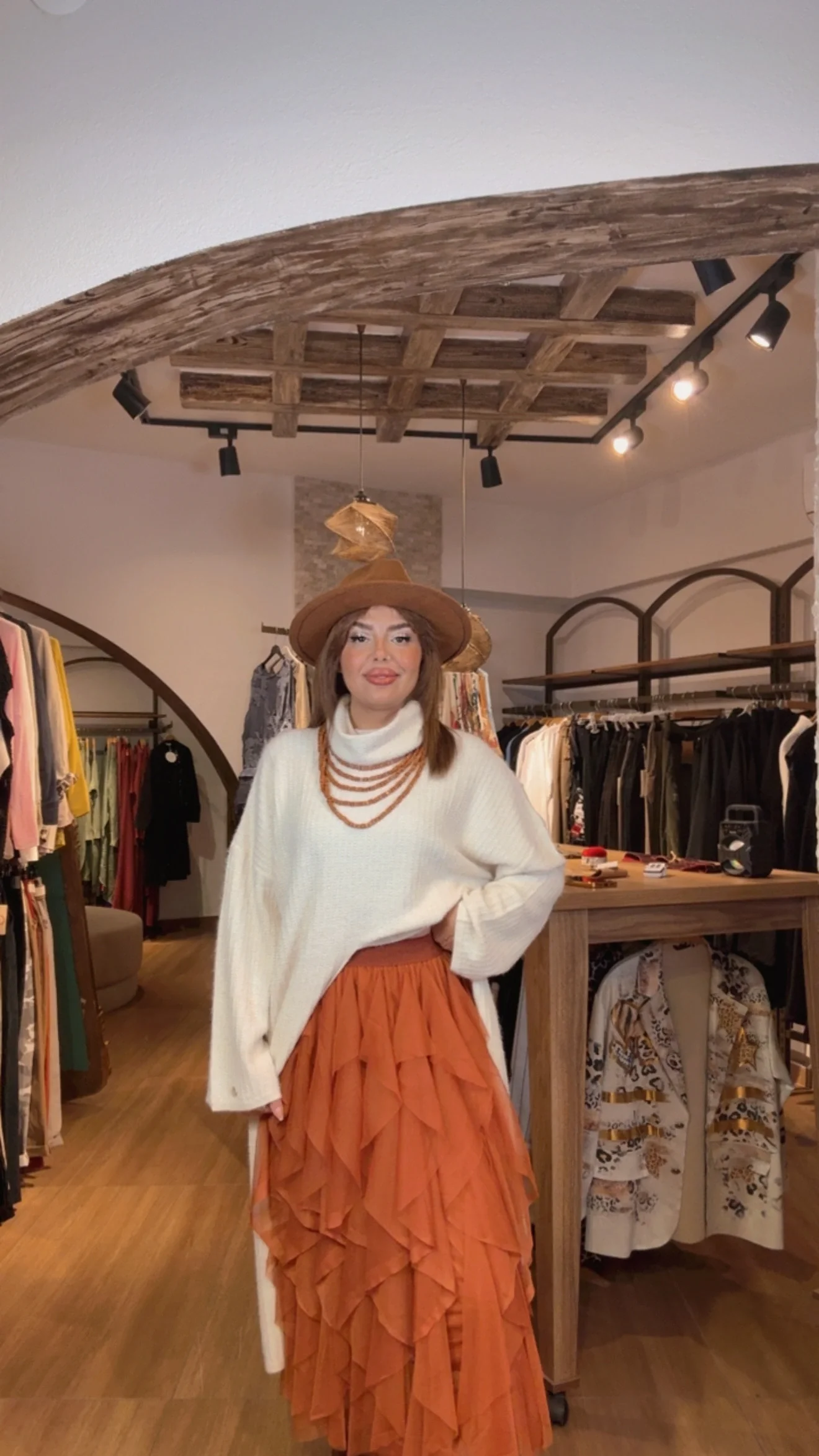 BRGN VOLANLI TÜL ETEK TABA