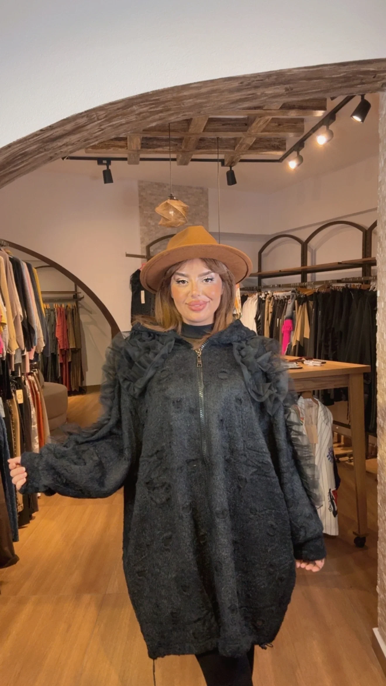 H4 ANGORA GÜL DETAYLI HIRKA