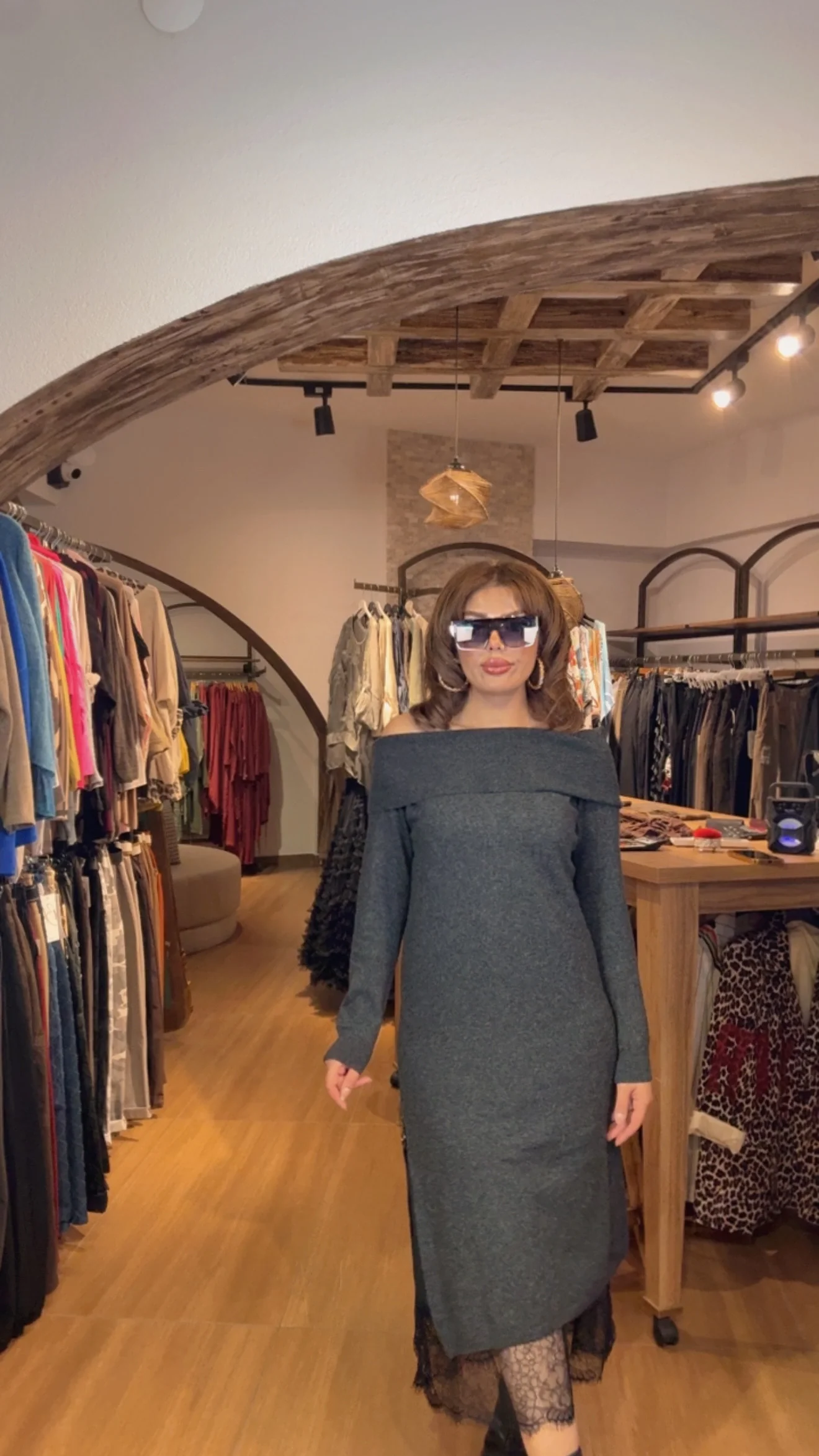 SERİ KAYIK YAKA TÜTÜ ETEKLİ ELBİSE