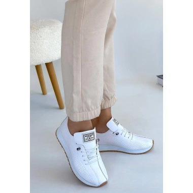 Fiert Beyaz Cilt Bağcıklı Spor Ayakkabı