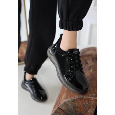 Piona Siyah Rugan Gri Tabanlı Spor Ayakkabı