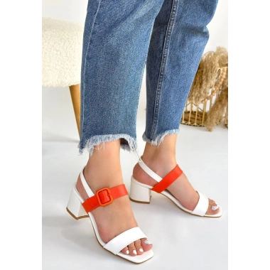 Year Beyaz Cilt Turuncu Detaylı Beyaz Topuklu Ayakkabı