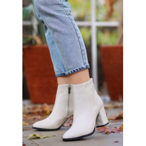 Biya Bej Cilt Topuklu Bot