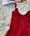Midnight Elegance – Kırmızı İnce Askılı Gecelik