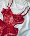 Kırmızı Kalpli Brode Balenli Kapsız Bodysuit