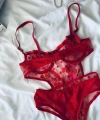 Kırmızı Kalpli Brode Balenli Kapsız Bodysuit