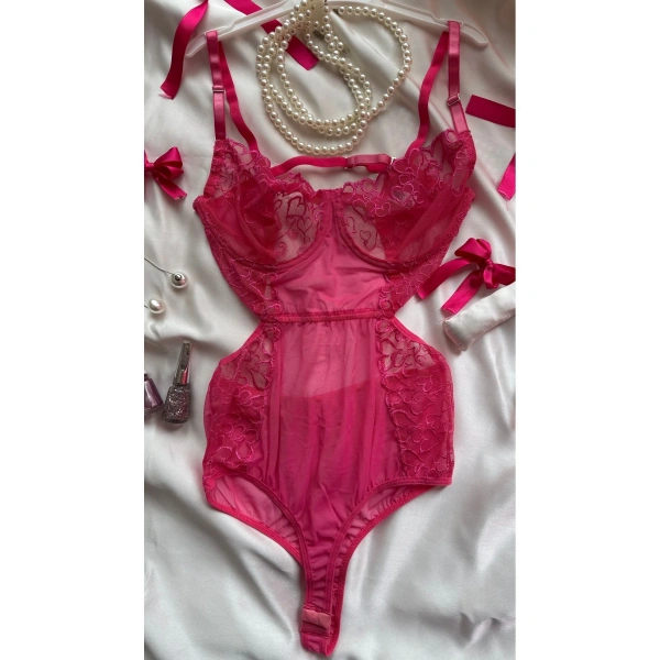 Amour Lace Bodysuit