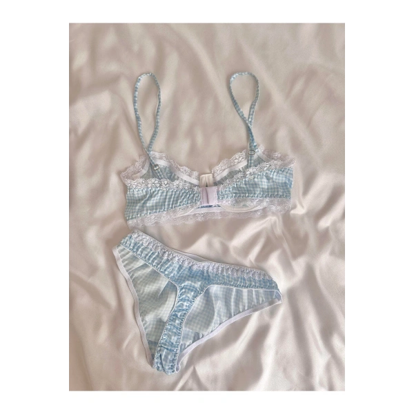 Sevgililer Gününe Özel Lüks İç Çamaşırı Serisi