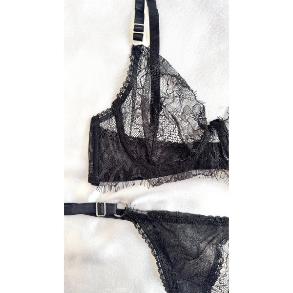 Siyah Dantel Balenli Kapsız Tül Sütyen Takımı